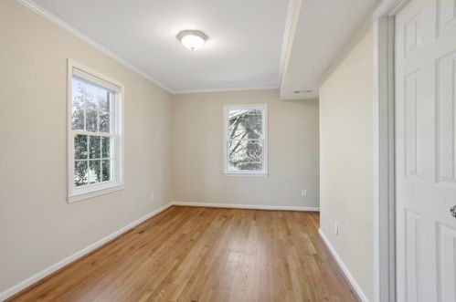 6768 Lockridge Dr, Atlanta GA  30360-1561 exterior
