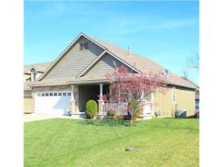 1016 Tamarisk Dr, Leavenworth, KS 66048-5594