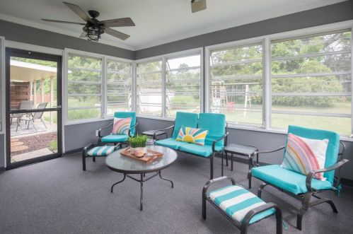 558 Lorraine Dr, Valpo, IN 46385-2923