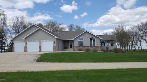 71968 200th Ave, Hayfield, MN 55940-8703