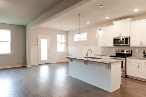 4445 Links Blvd, Jefferson GA  30549-8823 exterior