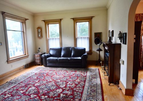 517 10th St, Red Wing, MN 55066-3160
