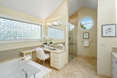 307 Verano Dr, Los Altos CA 94022-2345 exterior