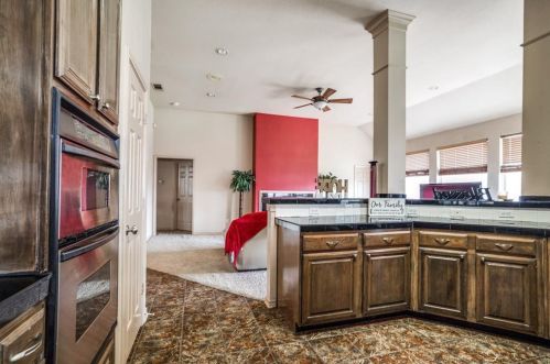 2300 Manchester Ct, Carrollton TX exterior