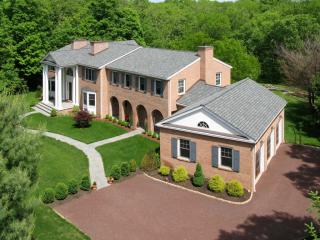 50 Brooks Bnd, Princeton NJ  08540-7500 exterior