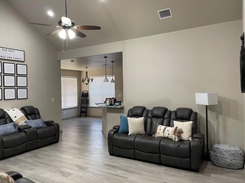 3316 White Horse Dr, Granbury TX  76049 exterior