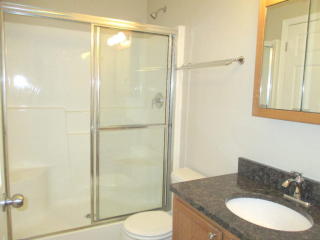 1921 Bluebird Dr, Galesburg, IL 61401-2273