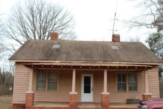1937 Greenway Rd, Gladstone, VA 24553