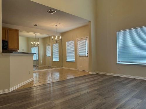 8505 Brunswick Dr, Plano TX  75024-7386 exterior