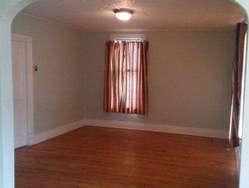 304 Ashley St, Jackson, MN 56143-1100