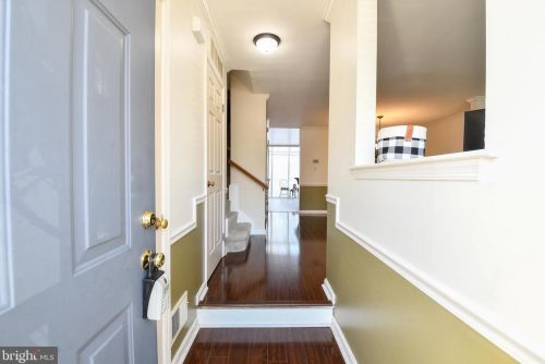 4214 Devonwood Way, Woodbridge, VA 22192-5124