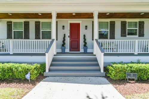 31 Porch St, Galveston, TX 77554-2913
