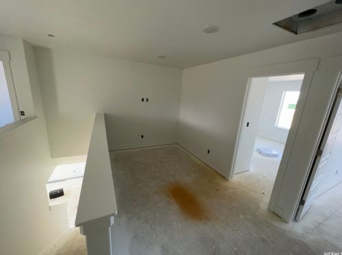 492 600, Hyrum UT 84319-1763 exterior