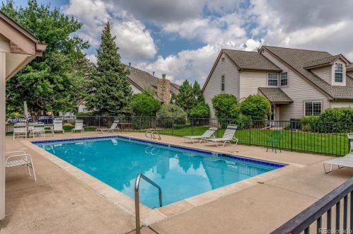2122 Victor St, Denver, CO 80014-2042