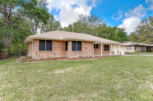 4920 Stadium Dr, Fort Worth TX  76133-1448 exterior