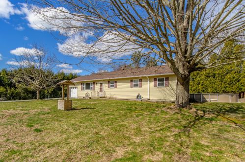10 Henry Rd, Killingly, CT 06239-3320