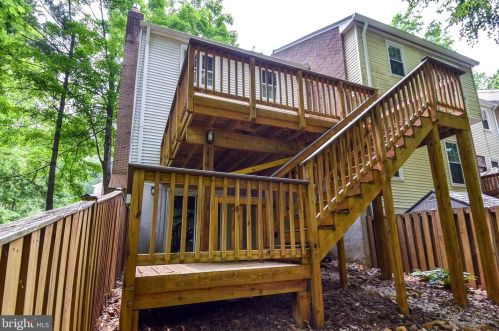 5640 Kirkham Ct, Springfield VA  22151-1709 exterior