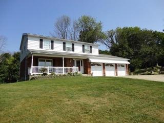 3140 Kemper Rd, Cincinnati OH  45251-4229 exterior