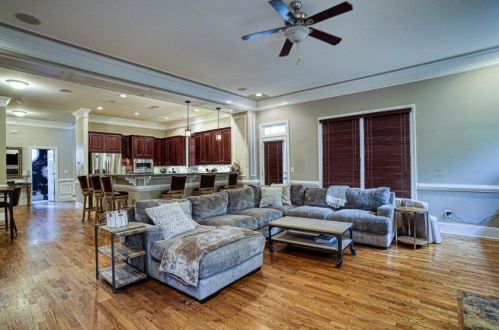 556 Moreland Ave, Atlanta GA  30307-1424 exterior