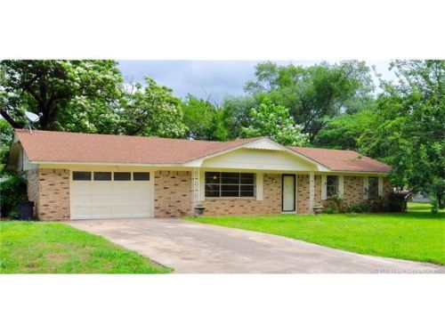 302 Wilson Ave, Calera, OK 74730-1459
