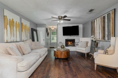 503 Circleview Dr, Midlothian, TX 76063-2143