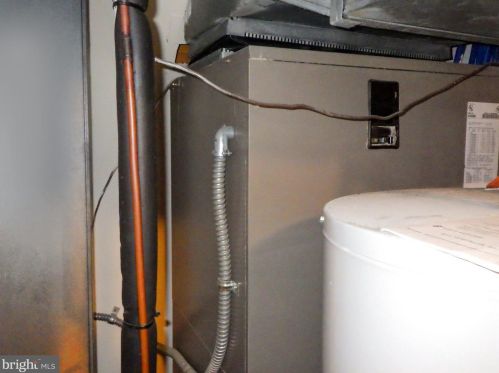 725 44 St, Philadelphia PA 19104-2910 exterior