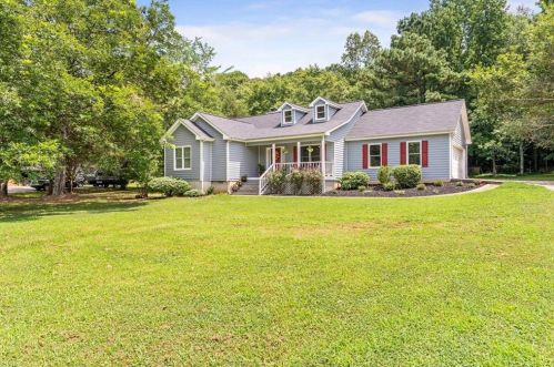 53 Mill Rd, Jefferson, GA 30549-6902