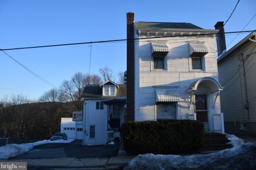 1407 Mount Hope Ave, Primrose PA 17901-1420 exterior