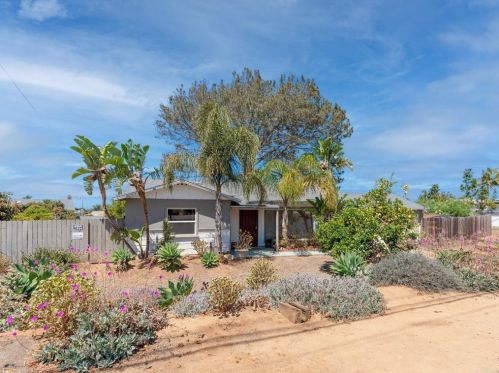 3815 Highland Dr, Carlsbad, CA 92008-2536