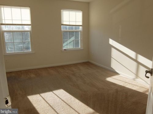 78 Sundance Dr, Trenton NJ 08619-3968 exterior