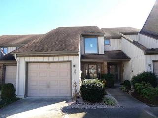 57 Sandie Point Ln, Portsmouth, VA 23701-1155