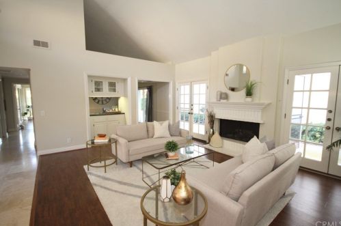 11 Sunrise, Irvine CA  92603-3719 exterior