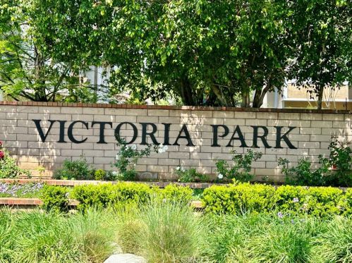 2653 Hampton Way, Riverside, CA 92506-3337