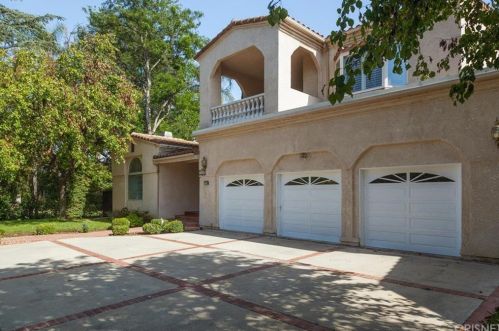 13252 Magnolia Blvd, Van Nuys, CA 91423-1531