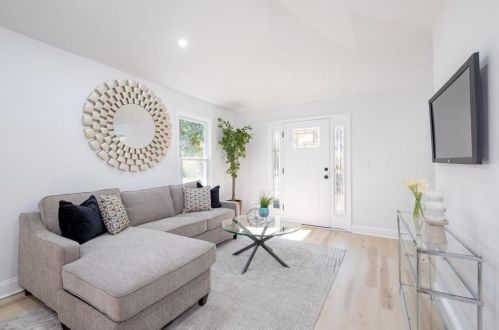 763 Center Hill Ave, Atlanta GA  30318-6236 exterior