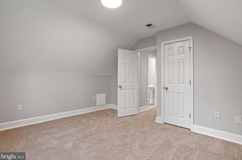 204 Quiet Place Ln, Berkeley Springs WV  25411-6633 exterior