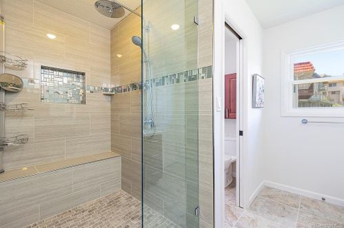 5307 Poola St, Honolulu HI  96821-1536 exterior