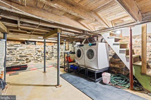 321 Walnut St, Lancaster PA  17602-2403 exterior