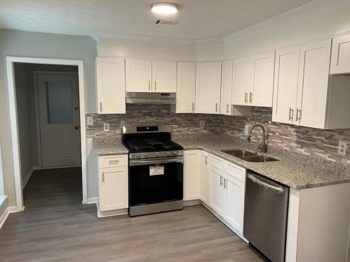 3935 Woodland Cir, Conyers GA  30013-3056 exterior