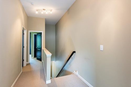 7060 Elmwood Ridge Ct, Atlanta GA  30340-1873 exterior