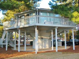 70 Sugar Gum Ln, Pinehurst, NC 28374-9560