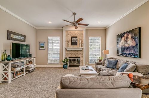 7308 Spring Oak Dr, North Richland Hills TX  76182-3708 exterior