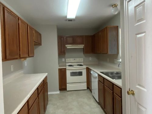 10424 Morning Dew St, Fort Worth TX  76108-4922 exterior