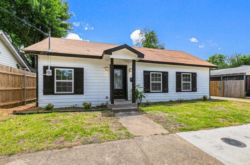 2714 Burger Ave, Dallas, TX 75215-3513