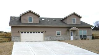 325 Highland Pointe Dr, Manhattan, KS 66503-8725