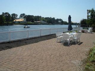 3113 Basin Rd, Virginia Beach, VA 23451-1103