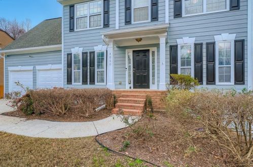 4060 Plantation Mill Dr, Buford, GA 30519-1969