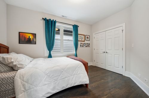 1616 Hamlin Ave, Chicago IL  60647-4608 exterior