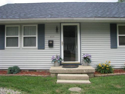 409 Voorhees St, Mansfield IN  47872-1476 exterior