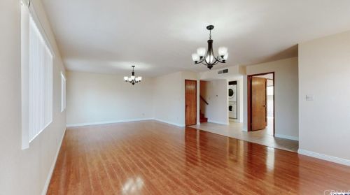 625 California Ave, Glendale CA  91203-1573 exterior